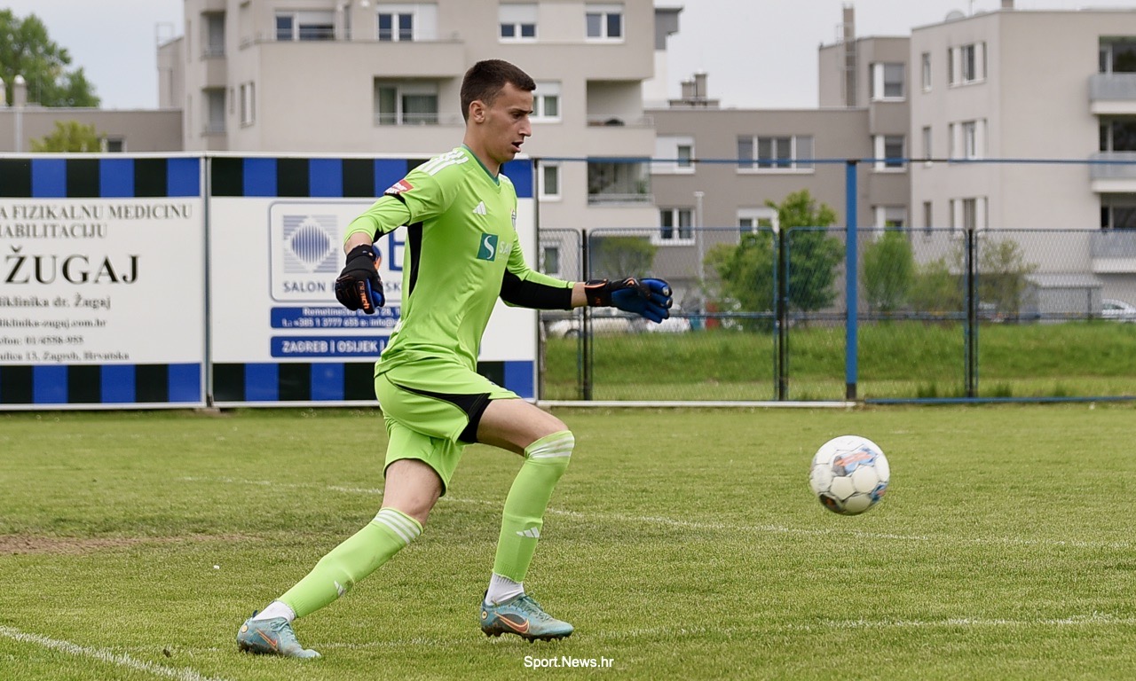 Karlo Kralj na dvojnoj registraciji u Kustošiji, Rudeš vratio Matka Babića kojega je svojedobno otkrio Bišćan, Latković pregovara o odlasku