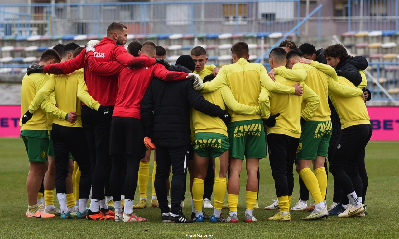 Rudeš je cijelo drugo poluvrijeme igrao s igračem više, ali ni to mu nije pomoglo. Klub je pomiren s ispadanjem i u takvim uvjetima je teško igrati i nečemu se nadati. U srijedu je Kup s Rijekom na svom stadionu. Možda to bude neki motiv?