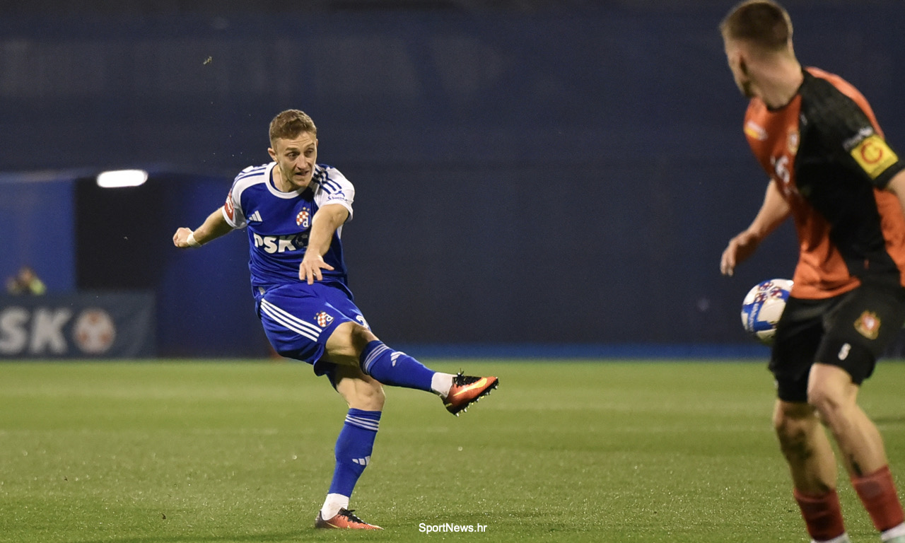 Jakirović zasad uspješniji nego što je Zebec bio 1. ožujka 1967. Jakir ima sve! Zebec je prošao u drugo europsko proljetno kolo protiv Rumunja, ali je pao u domaćem kupu.